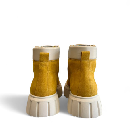BOTINES DE CORDONES