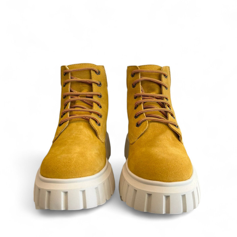 BOTINES DE CORDONES