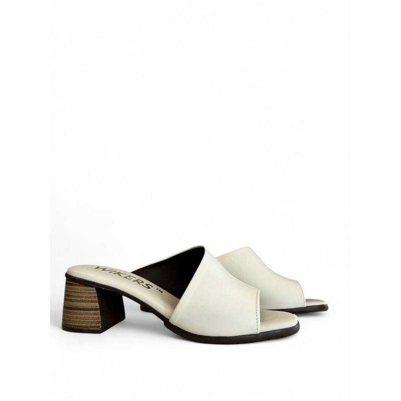 SANDALIAS ASIMETRICAS HIELO