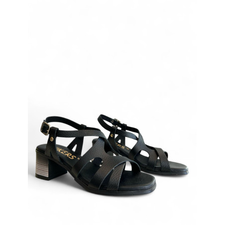 SANDALIAS LAURETTA NEGRAS