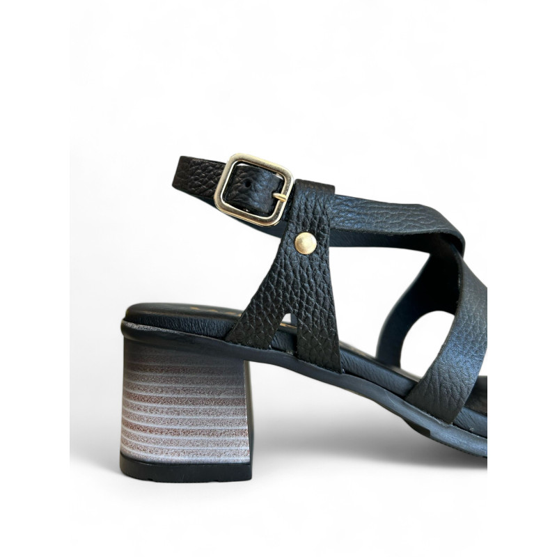 SANDALIAS LAURETTA NEGRAS